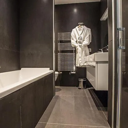 5br Beautiful With Exceptional Facilities - What'app - 0034-635-520-036 - For Reservations! 빌라